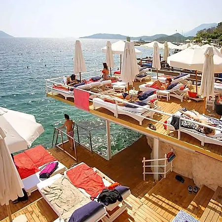 Otel Nur 2*